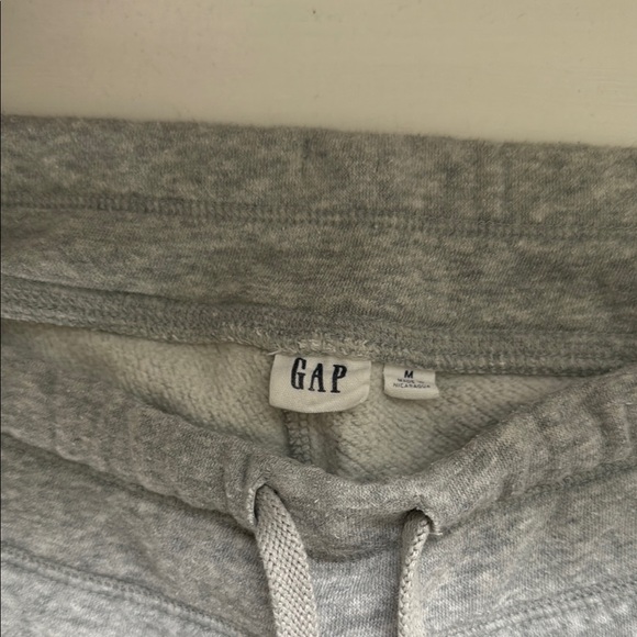 GAP Heather Gray Sweatpants - Picture 4 of 5
